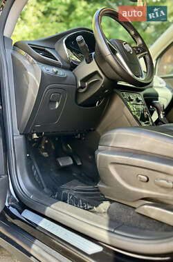 Позашляховик / Кросовер Buick Encore 2018 в 