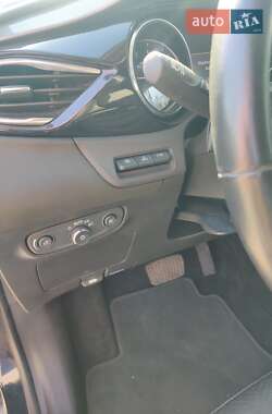 Внедорожник / Кроссовер Buick Encore 2020 в 