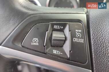 Позашляховик / Кросовер Buick Encore 2013 в 