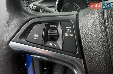 Позашляховик / Кросовер Buick Encore 2016 в 