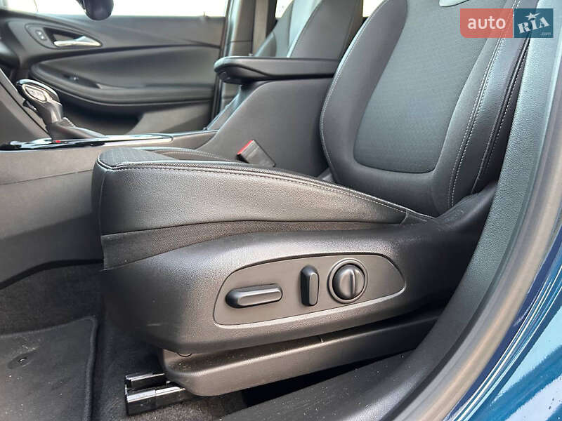 Позашляховик / Кросовер Buick Encore 2020 в Києві