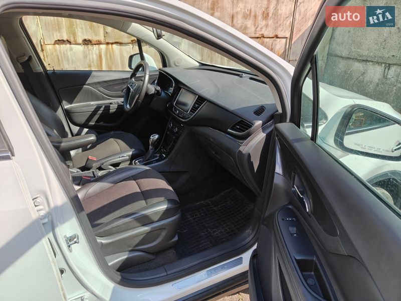 Внедорожник / Кроссовер Buick Encore 2019 в Киеве