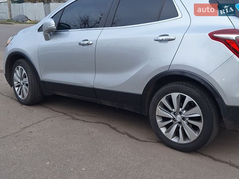 Позашляховик / Кросовер Buick Encore 2017 в Полтаві