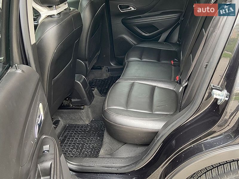 Внедорожник / Кроссовер Buick Encore 2015 в Новояворовске
