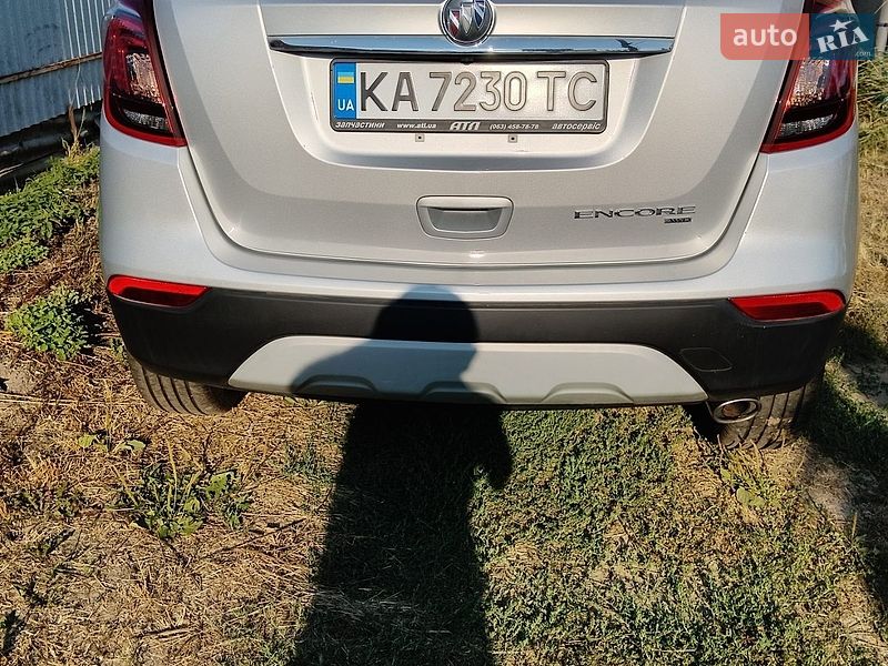 Внедорожник / Кроссовер Buick Encore 2022 в Киеве