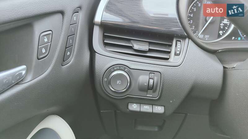 Позашляховик / Кросовер Buick Envision 2017 в Києві фото 22 Позашляховик / Кросовер Buick Envision 2017 в Києві