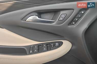 Внедорожник / Кроссовер Buick Envision 2018 в 