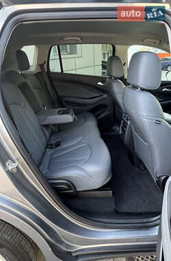 Внедорожник / Кроссовер Buick Envision 2018 в 