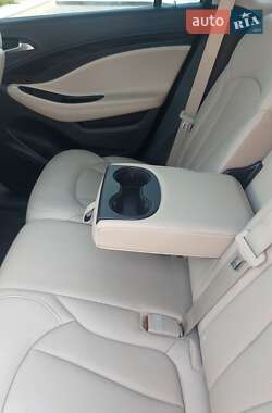 Внедорожник / Кроссовер Buick Envision 2018 в 