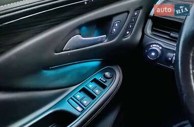 Внедорожник / Кроссовер Buick Envision 2017 в 