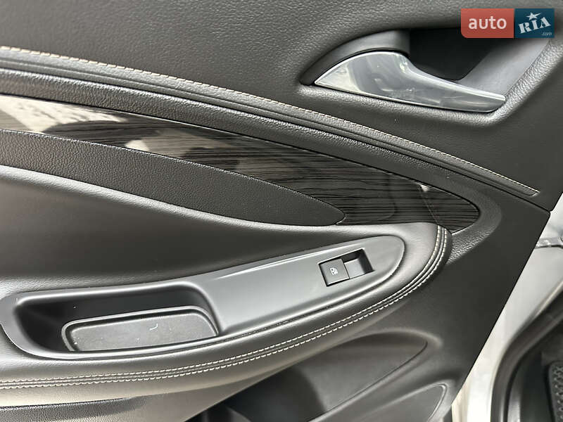 Позашляховик / Кросовер Buick Envision 2016 в Києві