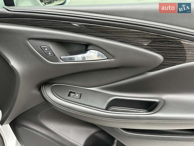 Позашляховик / Кросовер Buick Envision 2016 в Києві
