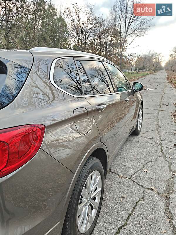 Позашляховик / Кросовер Buick Envision 2017 в Дніпрі
