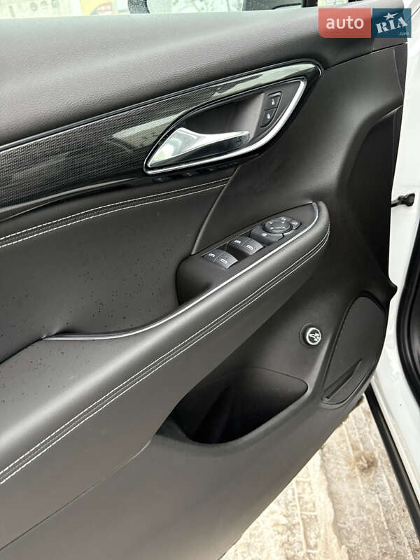 Внедорожник / Кроссовер Buick Envision 2022 в Киеве