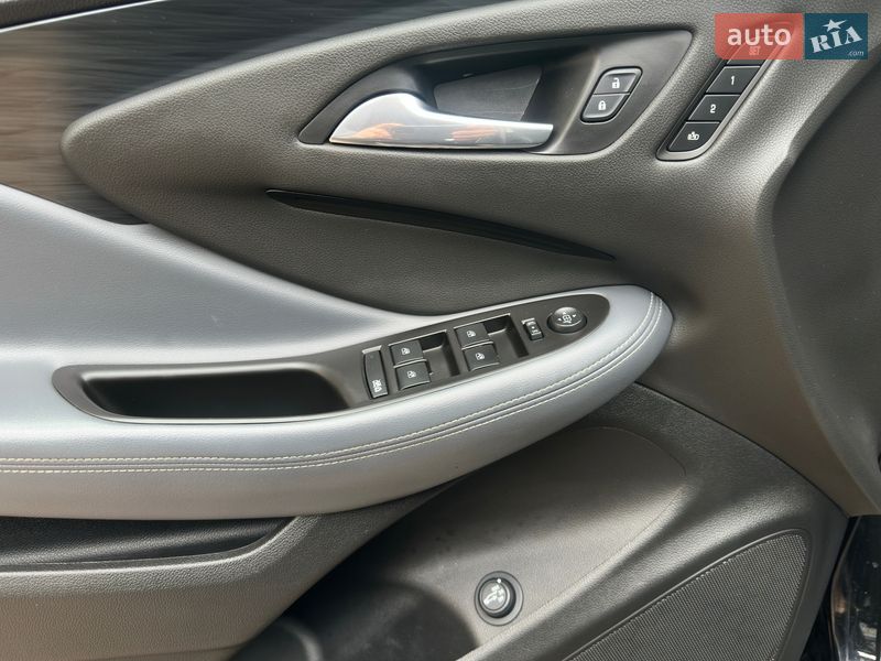 Внедорожник / Кроссовер Buick Envision 2018 в Николаеве