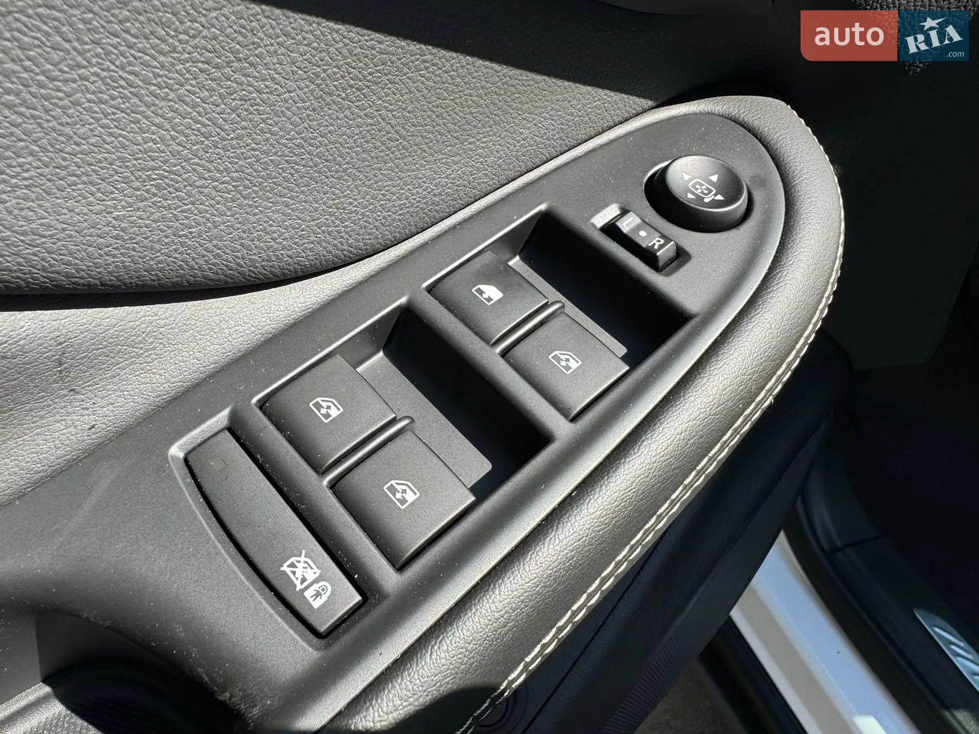 2016 Buick Envision - мініатюра 16