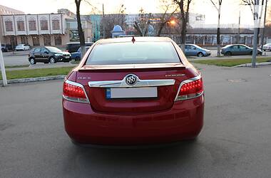 Седан Buick LaCrosse 2012 в 