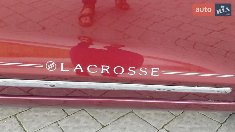 Седан Buick LaCrosse 2015 в Городку