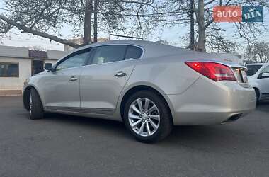Седан Buick LaCrosse 2015 в 