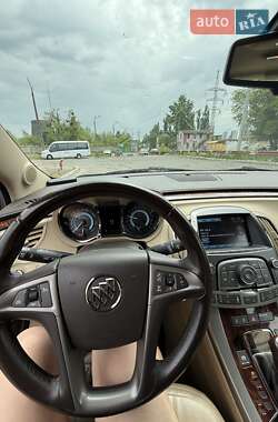 Седан Buick LaCrosse 2012 в 