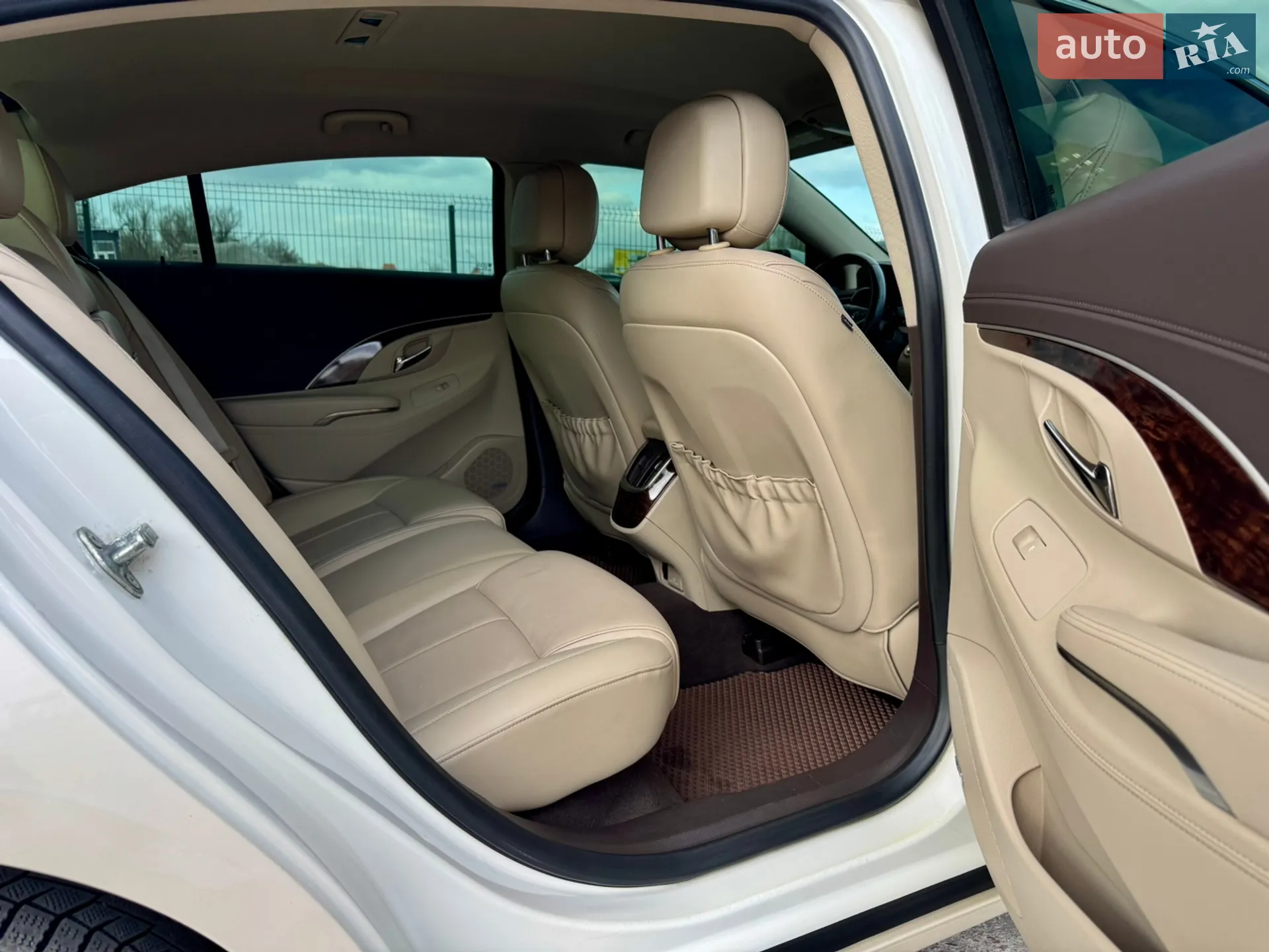 2013 Buick LaCrosse - мініатюра 11