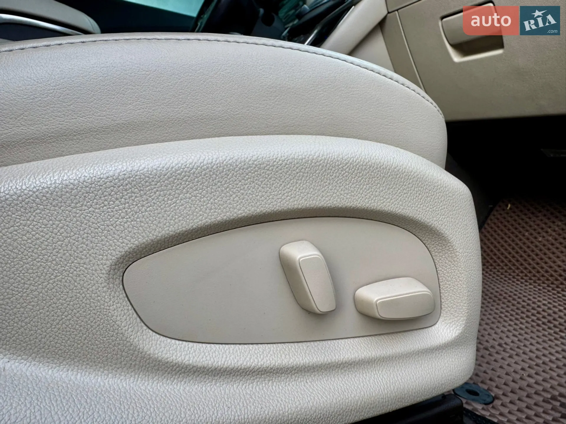 2013 Buick LaCrosse - мініатюра 43