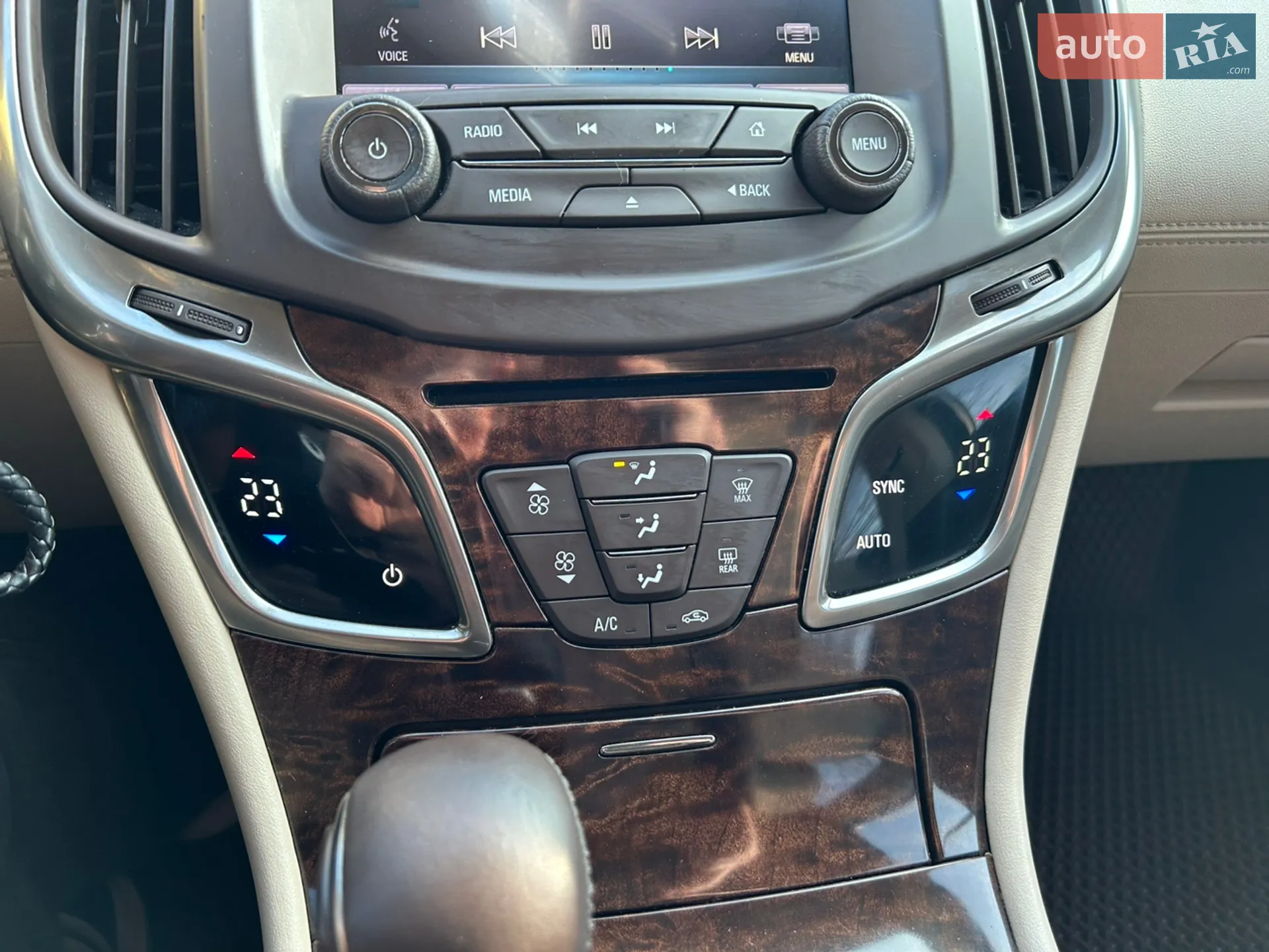 2014 Buick LaCrosse - мініатюра 27