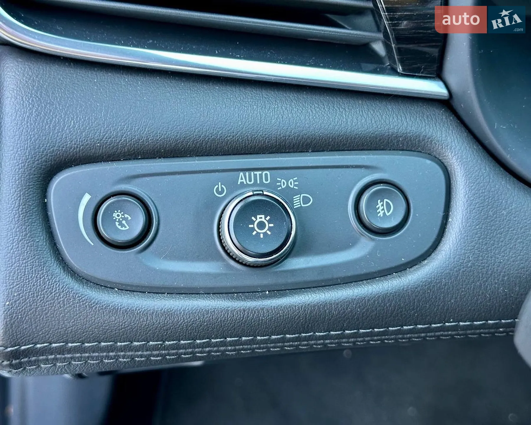 2017 Buick LaCrosse - мініатюра 28