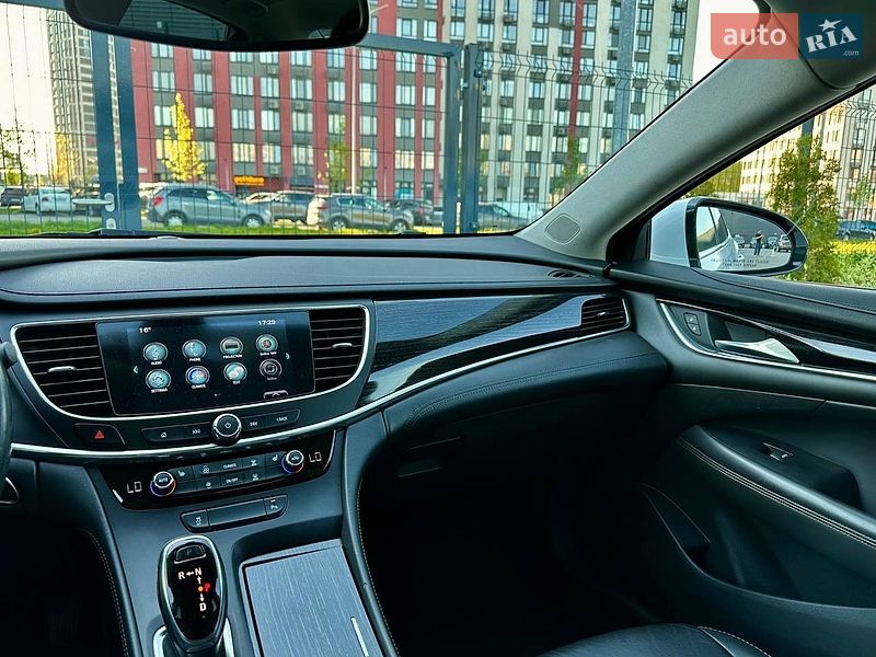 Седан Buick LaCrosse 2017 в Киеве