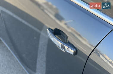 Седан Buick Regal GS 2011 в 