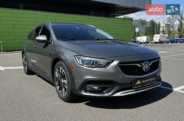 Седан Buick Regal TourX 2018 в 