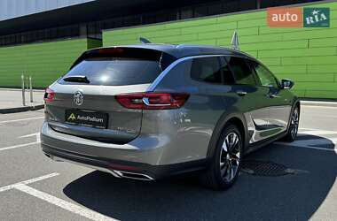 Седан Buick Regal TourX 2018 в 
