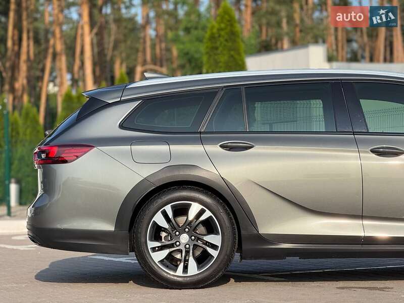 Универсал Buick Regal TourX 2018 в Киеве