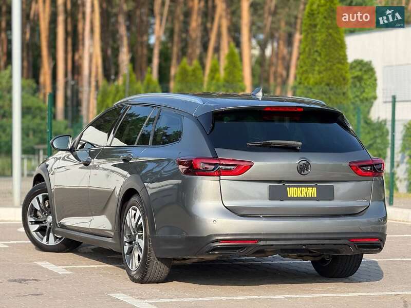 Универсал Buick Regal TourX 2018 в Киеве