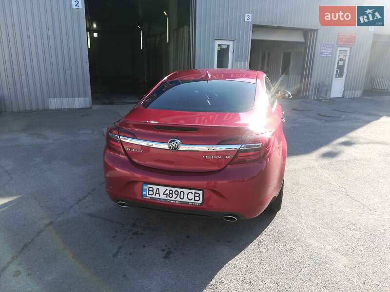 Седан Buick Regal 2013 в Александровке