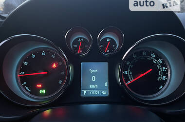 Седан Buick Regal 2011 в 