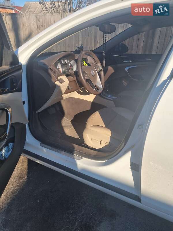 Седан Buick Regal 2010 в Сумах