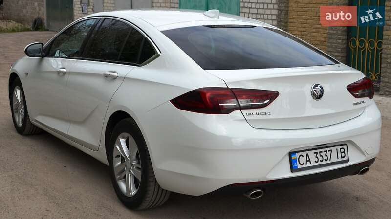 Седан Buick Regal 2018 в Киеве