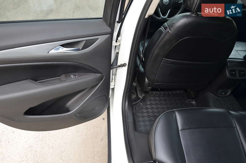 Седан Buick Regal 2018 в Киеве