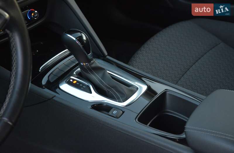 Универсал Buick Regal 2018 в Киеве