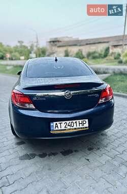 Седан Buick Regal 2010 в 