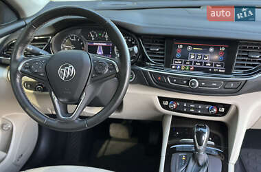 Седан Buick Regal 2018 в Киеве