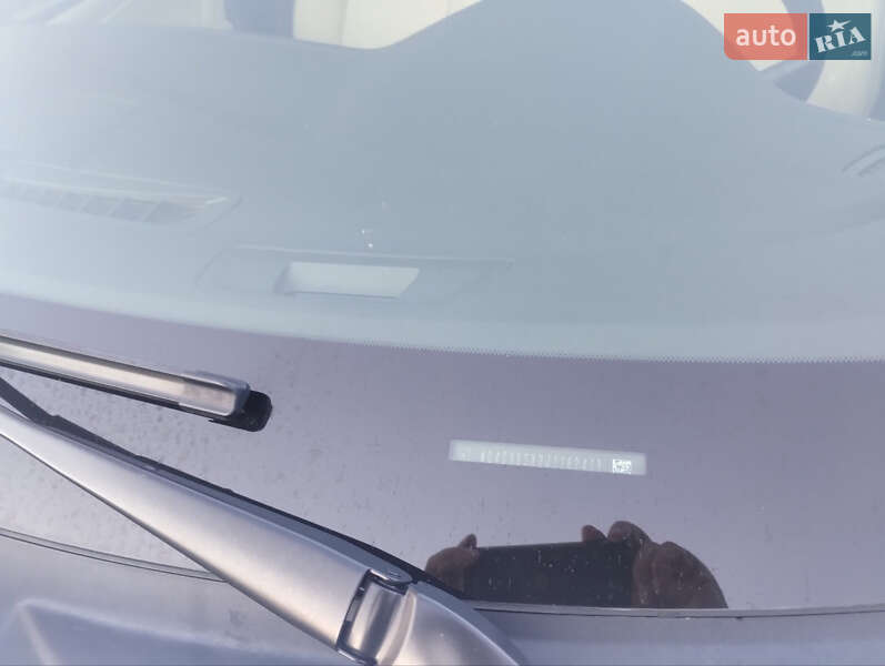 Седан Buick Regal 2018 в Киеве