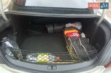 Седан Buick Regal 2015 в Чернігові