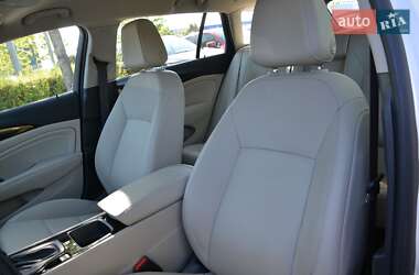 Универсал Buick Regal 2018 в 