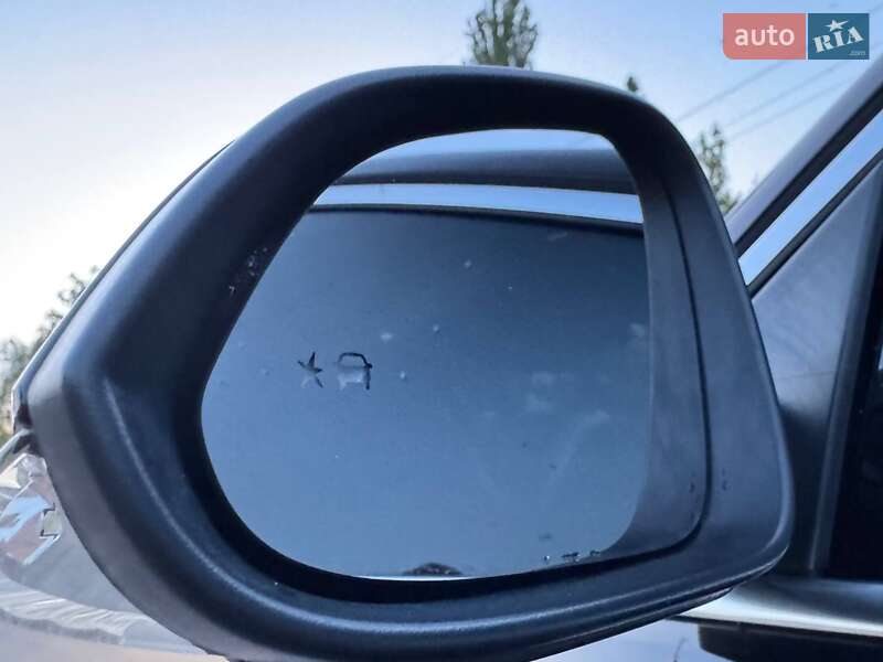 Седан Buick Regal 2016 в Киеве