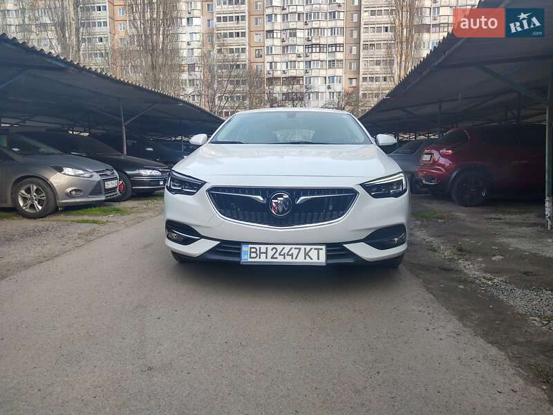 Buick Regal 2018