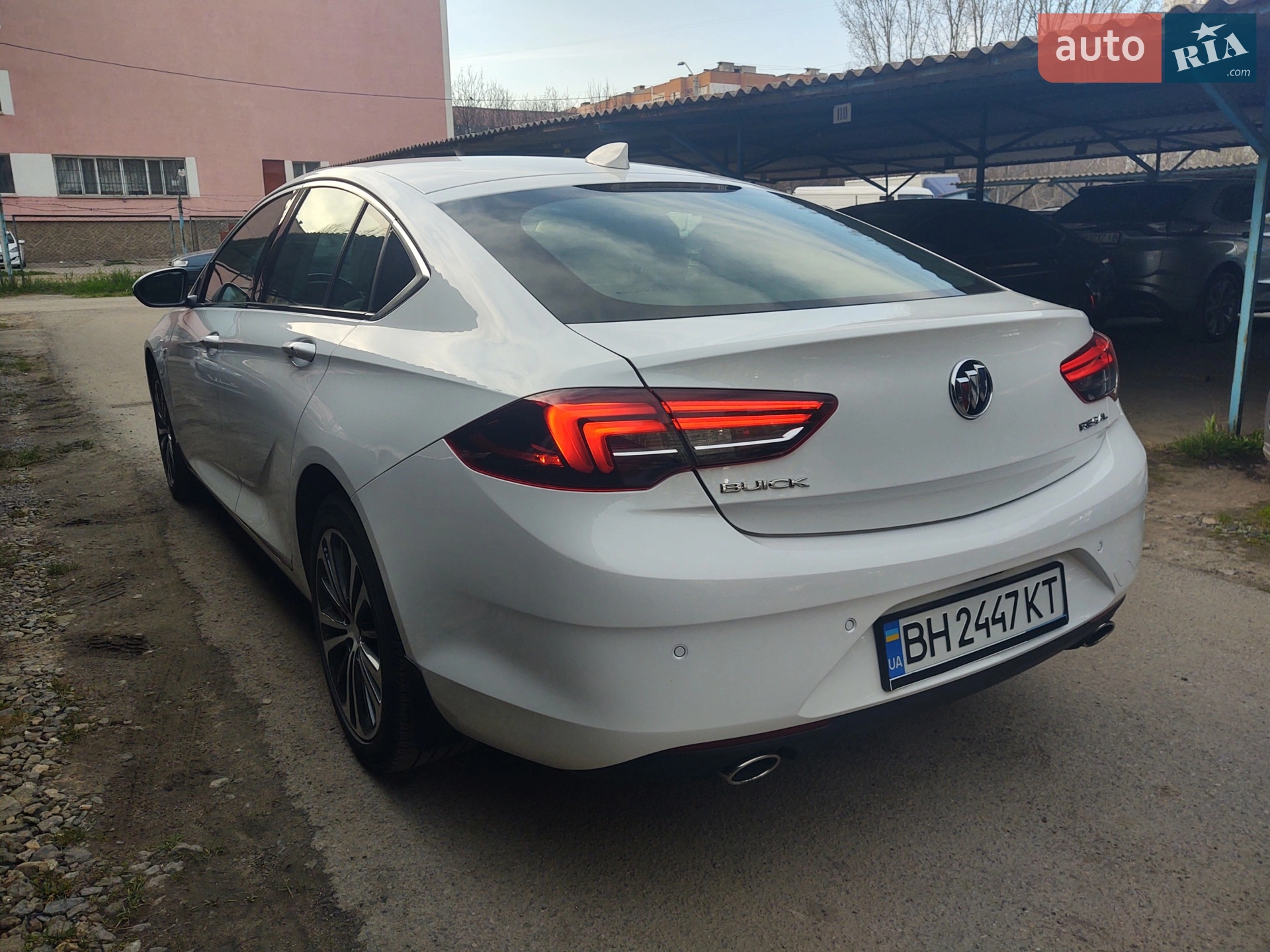 2018 Buick Regal - мініатюра 2