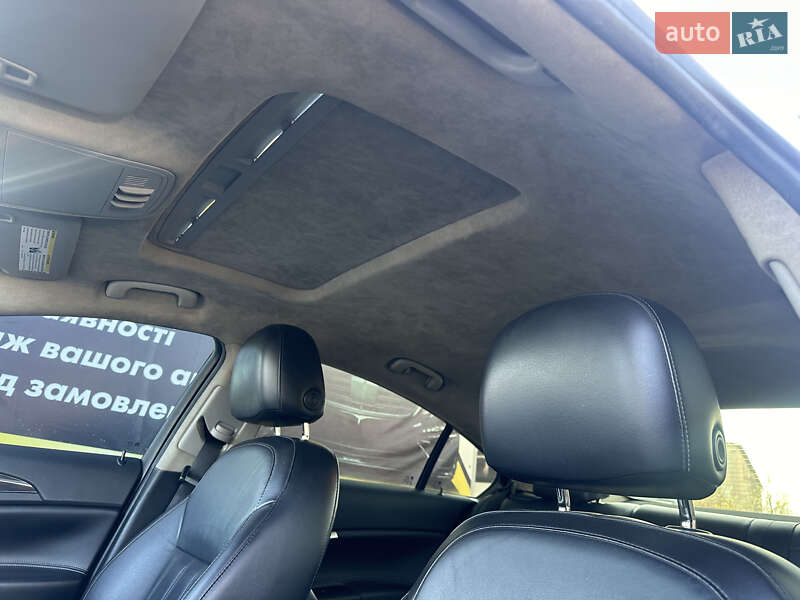 Седан Buick Regal 2013 в Ивано-Франковске