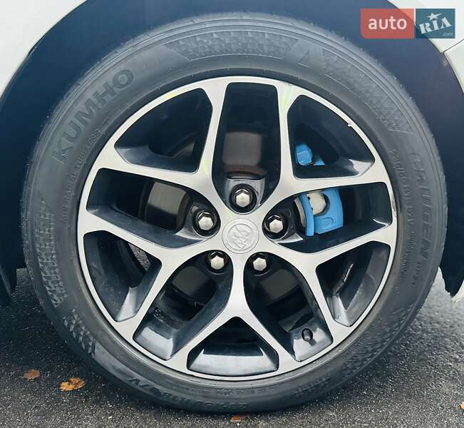 Седан Buick Regal 2016 в Белогородке